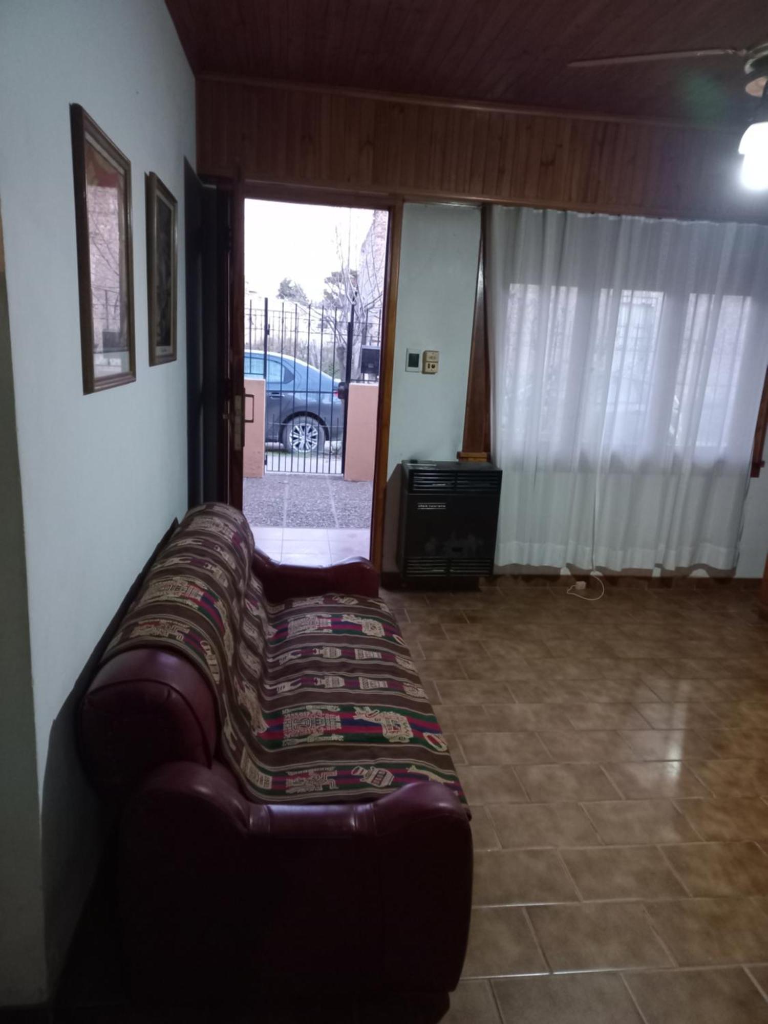Casa Amarilla * Chascomus